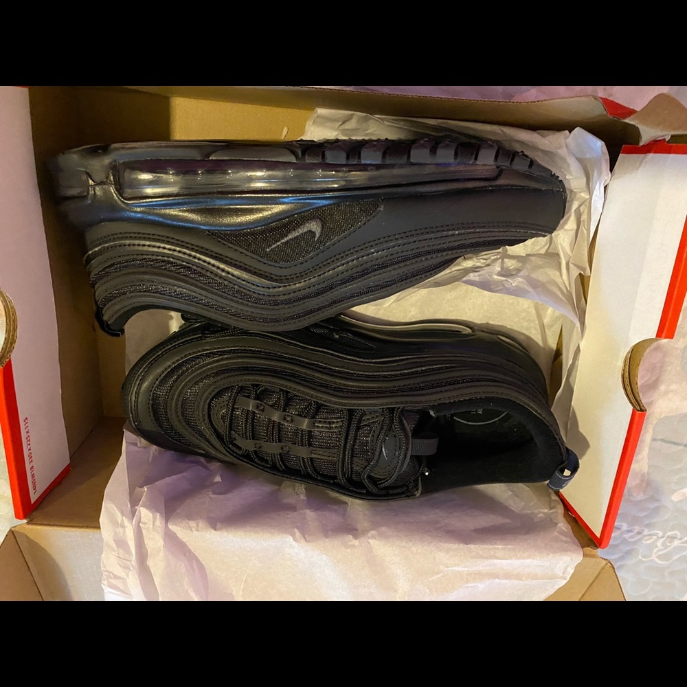 SOLD * Air Max 97